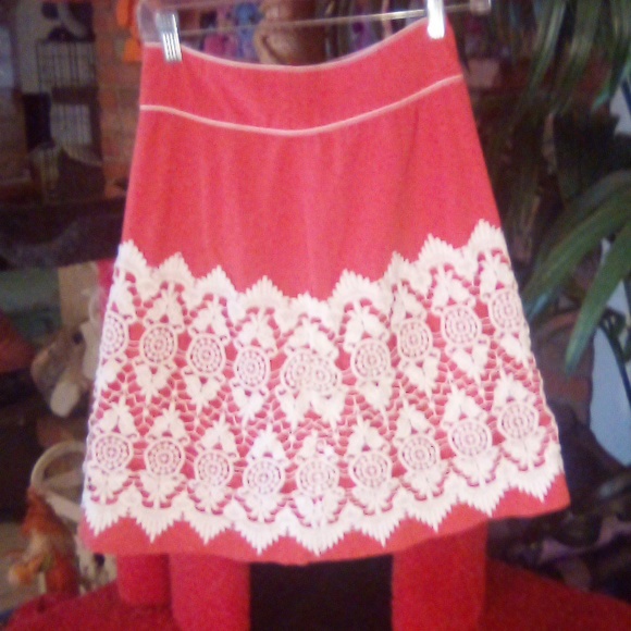 Anthropologie Coral A Line Skirt w/ White Lace Overlay Size 0 - Picture 1 of 3